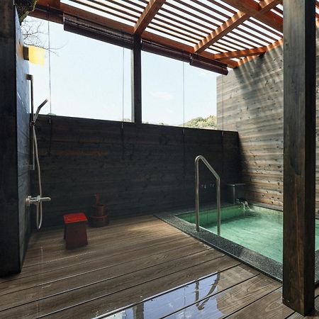 源泉掛け流しの宿albergo湯楽 Yugawara Exterior photo