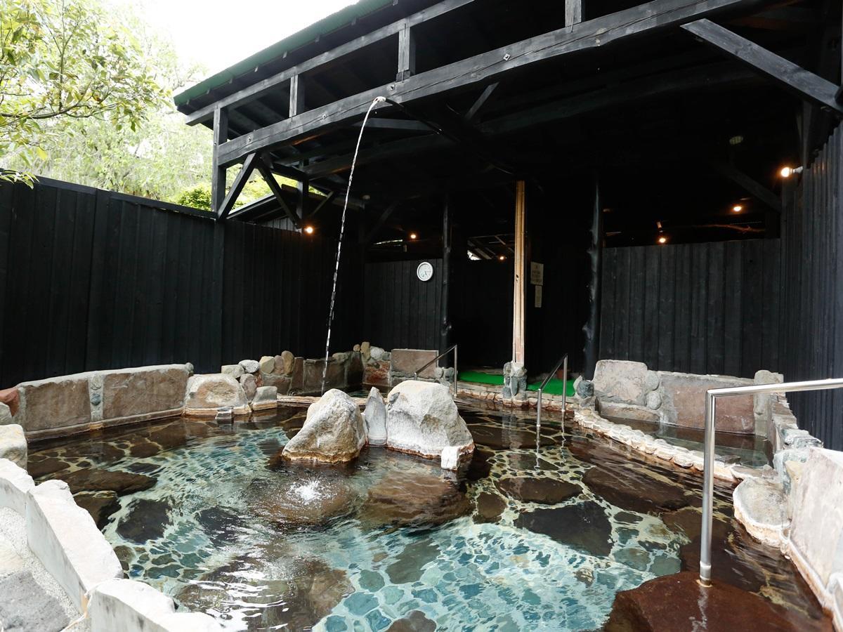 源泉掛け流しの宿albergo湯楽 Yugawara Exterior photo