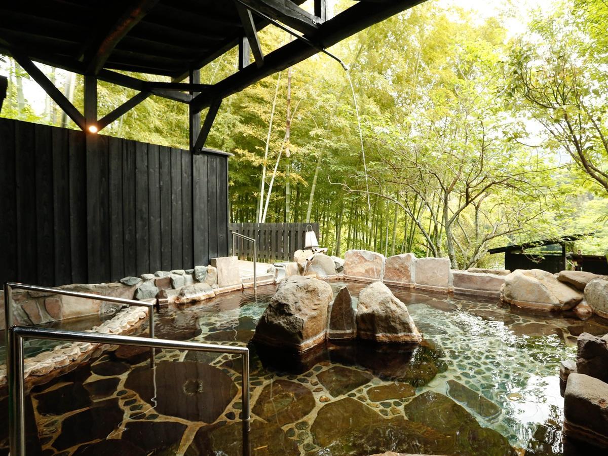 源泉掛け流しの宿albergo湯楽 Yugawara Exterior photo